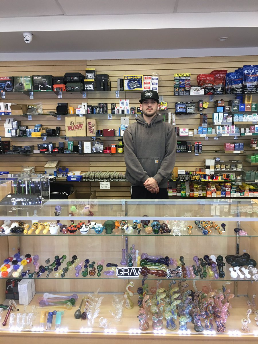 Emily Guerin 3 7 Lincoln Tobacco Shop Is Def Staying Open They Have Been Slammed If You Have A Pretty Ravishing Nicotine Addiction And You Can T Go Out A Lot Of