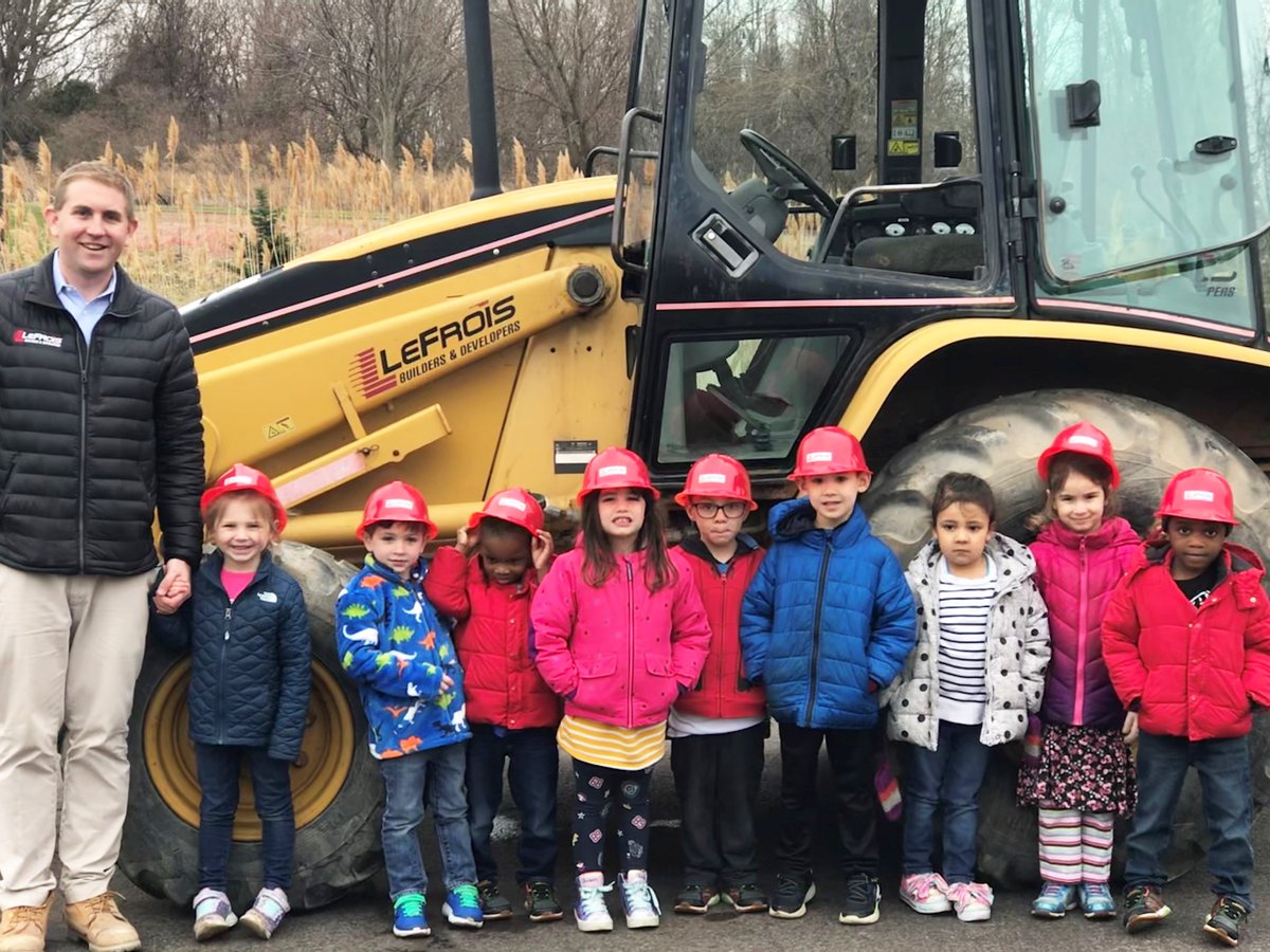 John LeFrois presented as a community leader to a local preschool class at the Bay View Family YMCA last week and shared with them what it's like to build 'big' buildings.🏢 Who knows, you might be looking at the next generations of 'big builders'! #RochesterNY #BuildUp #roc