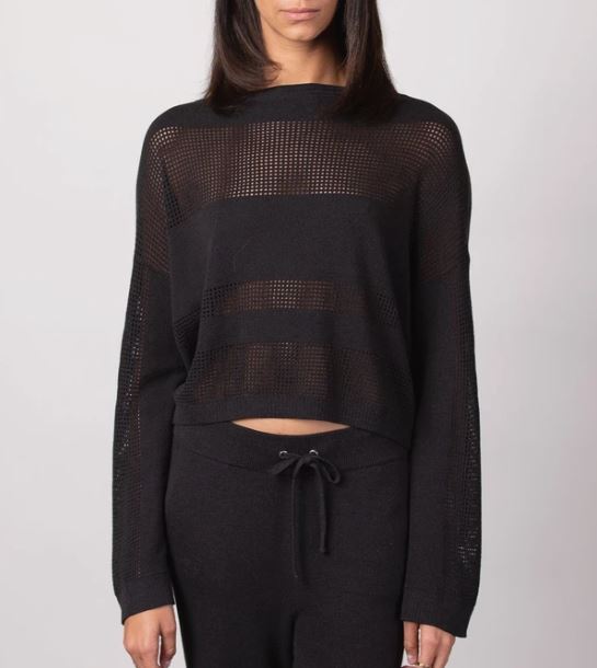 You'll find this boxy pullover an easy piece for everyday outings. Its lightweight blend is perfect for warmer weather because of the mesh stripe detail and bracelet length sleeves
-
#mesh #springknitwear #dayornight #duffyny #duffyuk #duffycashmere
