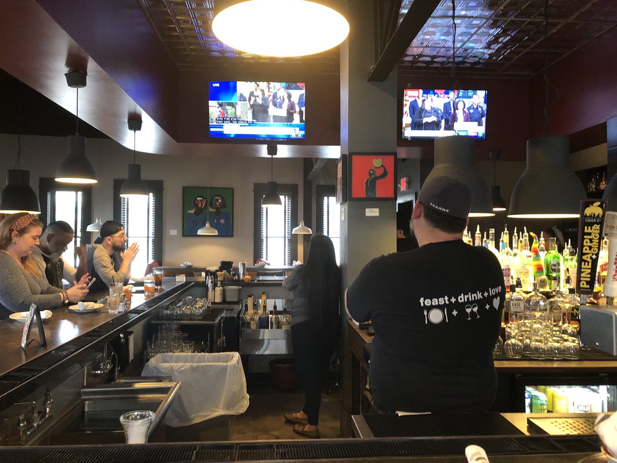 #BREAKING Harris county Judge  ordering Restaurants to close for sit down meals and ordering bars and clubs to  close for 15 days starting tomorrow <a href="/KPRC2/">KPRC 2 Houston</a>