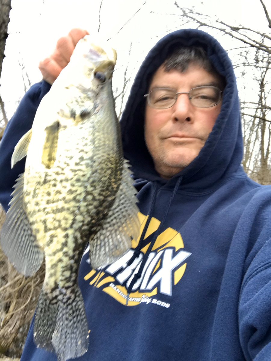 Steve <a href="/SteveSMiller1/">Steve Miller</a> getting the crappie done.
A+