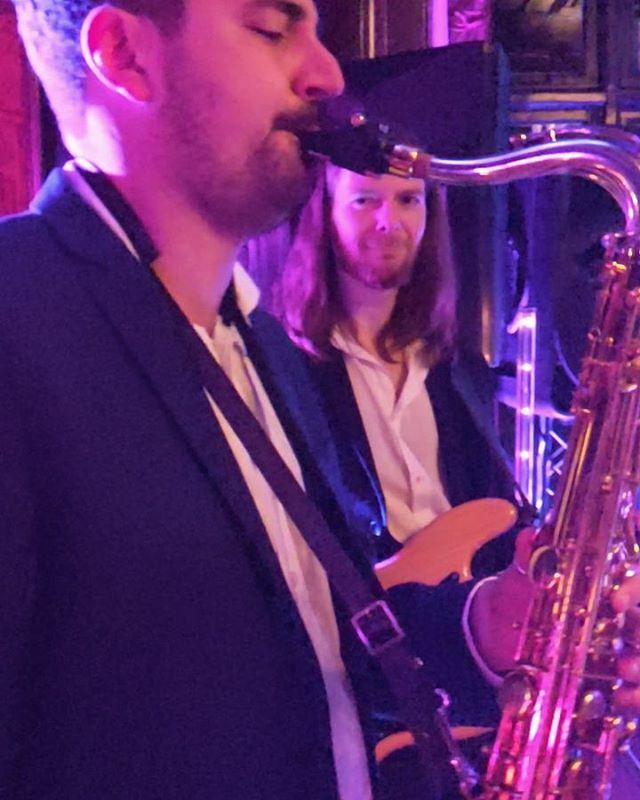 Karizma Wedding Band tweet media