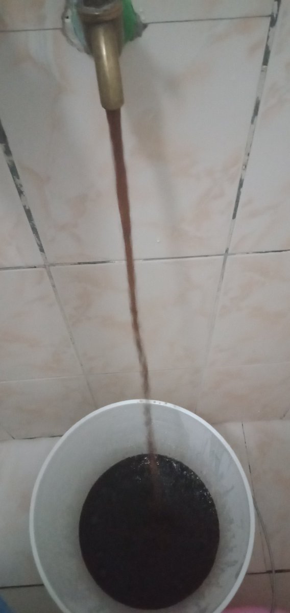 robwoge0's tweet photo. @TrevorOmbija @citizentvkenya And this is what KIWASCO Kisumu is giving us in our taps.
#coronaviruskenya https://t.co/lymfStkA5K