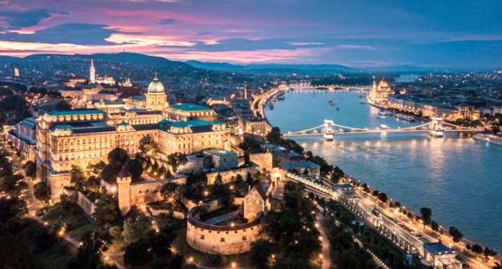 VineyardKapolna's tweet photo. #HungaryGuide #photosHUN: Beautiful and historic castles that you need to visit in Hungary 🇭🇺
➡️ #Hungary #historyHUN #WhatToSeeHUN #WhereToGoHUN #castlesHUN #oldHungary #PhotoGallery #architecture
Read more https://t.co/fEFRdnZBpZ
Picture https://t.co/1liC6km91O