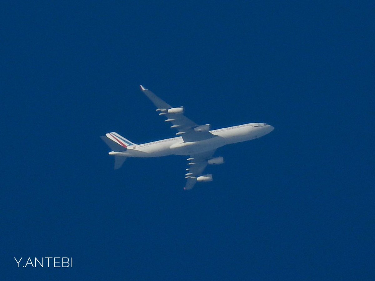 ace_pio's tweet photo. #CTM1013 #FRAJA at FL350. First ever #A342 sighting for me of the @Armee_de_lair #frenchairforce #cotam #Airbus342 #avgeek #contrailspotting #milair #militaryaircraft #frenchgoverment https://t.co/Pflp2qfhNx