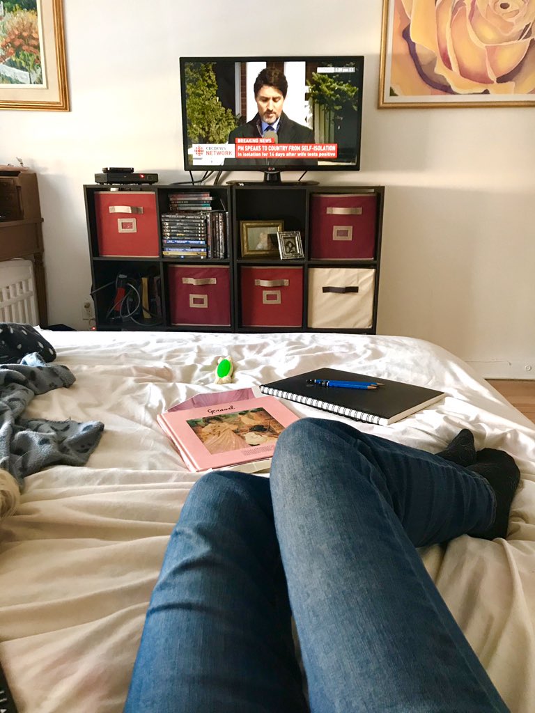 jayeport's tweet photo. #socialdistancing &amp;doing what most #Canadians are doing watching or listening to #PrimeMinister #justintrudeau tell us what’s up ...🧐 
@cbcnews 

#whatsgoingon
#thatsall #notenough 🤨
#tryingnottocry 
#stayingpositive
#flattenthecurve 
#stayhealthy 
#staysmart
#beresponsible https://t.co/C00UbOGqdV