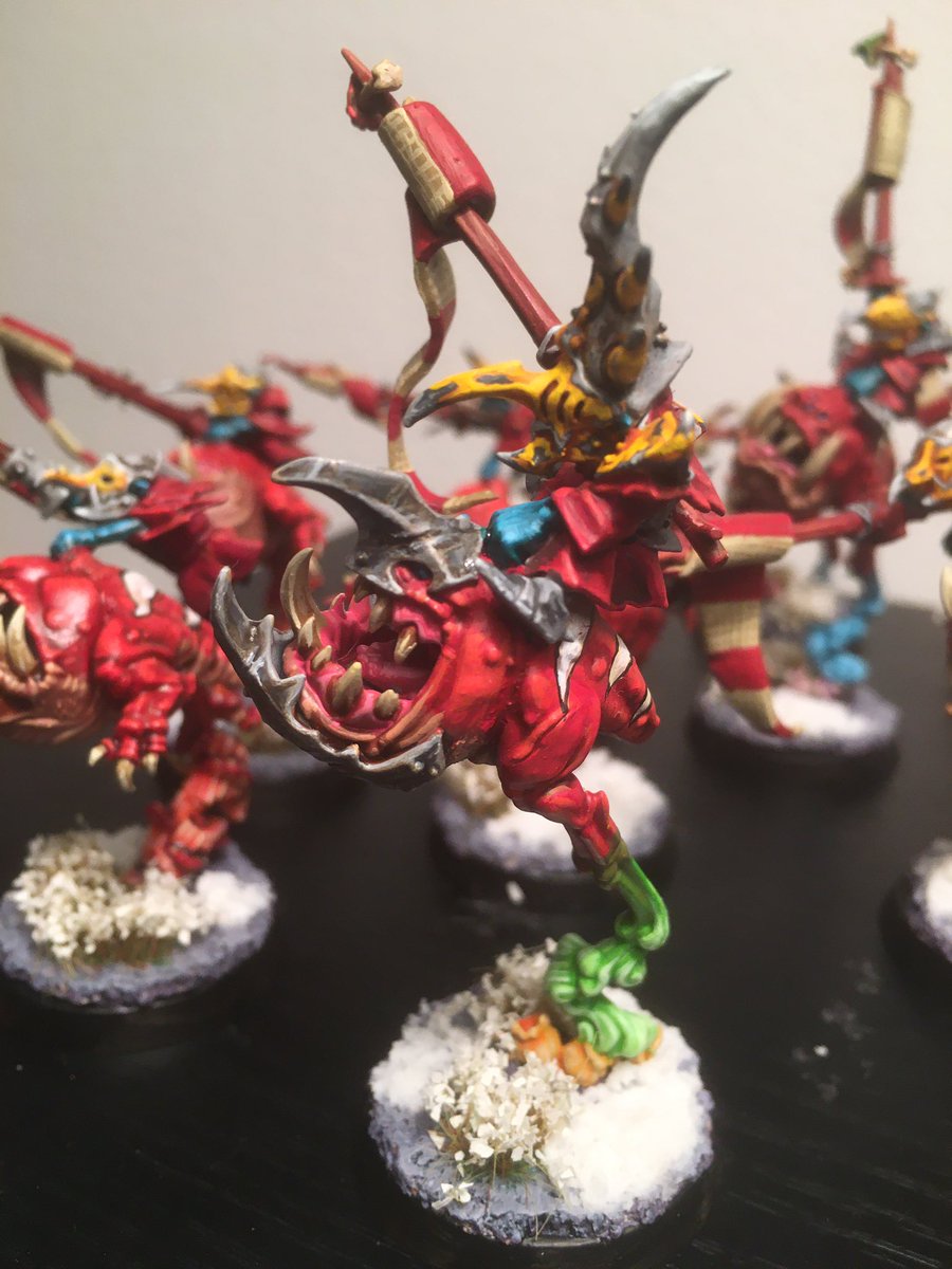 Rogiel1981's tweet photo. The might wing of the flying Eeeekkk!!! Skragrott’s elite cavalry coming to the rescue!! #warhammer #ageofsigmar #gloomspitegitz https://t.co/RIyLc1U0n0