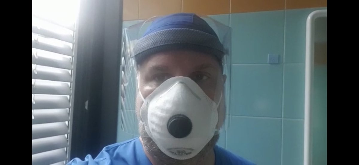 alessiolasta's tweet photo. Finitela di dire #andratuttobene Non sta andando bene per niente. Torno dalla bergamasca. Il virus è violentissimo. Ho visto scene impensabili. Con 40enni in crisi respiratoria. Occorre guardare in faccia le cose. Lo dico agli stronzi che ancora girano per strada #coronavirus https://t.co/X1x2NkM9UU
