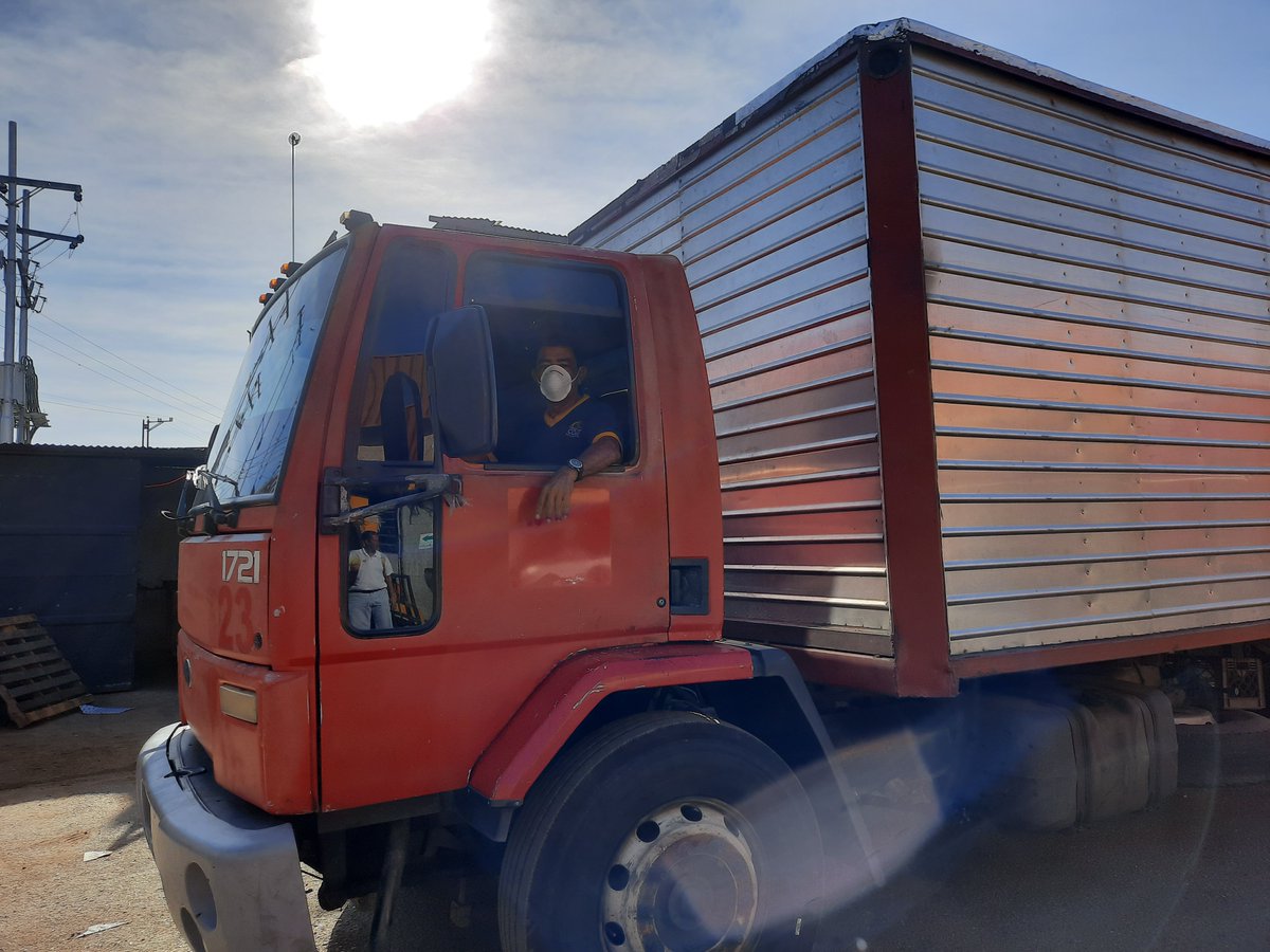 InversionesCass's tweet image. Nuestra flota de #carga #pesada, depto de #administración, #logística y de #taller acatando las medidas preventivas para evitar el contagio y propagación del COVID-19 #16mar #Carabobo #Venezuela 

Invitamos a la calma y a cumplir a cabalidad las medidas preventivas de la OMS