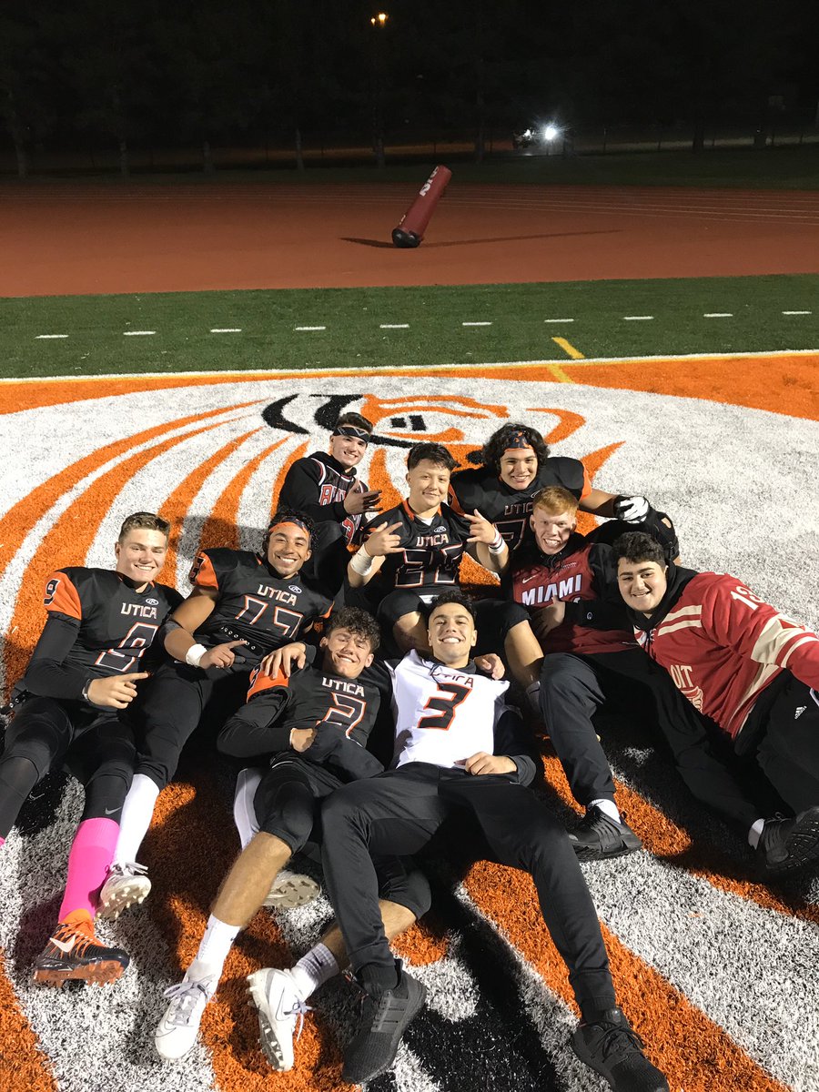 zackeen9's tweet photo. Dear lord thank you for allowing me to live out these memories with my friends, coaches, teammates, and family because now who knows if we will be able to experience the rest... https://t.co/PoYPOukoWm
