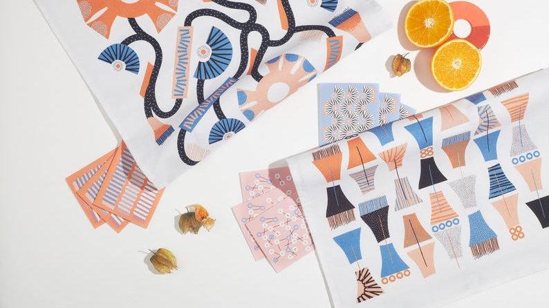 Etsy's tweet photo. The most beautiful tea towel https://t.co/WPiqikkQJE https://t.co/Kju3zxQvZJ