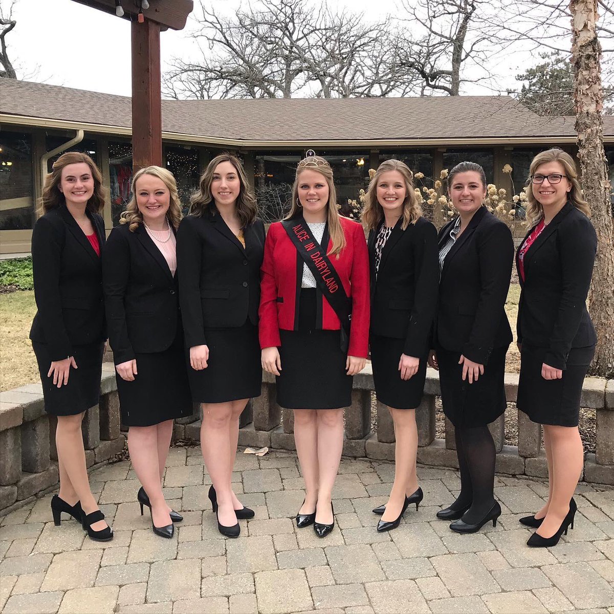 Alice_Dairyland's tweet photo. 🎉CONGRATULATIONS to our Top Candidates for the 73rd Alice in Dairyland (L to R): Julia Nunes, Kaitlin Konder, Grace Schroeder, Erica Helmer, Stephanie Hoff, and Rachel Gerbitz!

Make plans to join us in #Walworth Co., May 14-16, for the selection of the 73rd Alice in Dairyland! https://t.co/k9UKqhwvTU