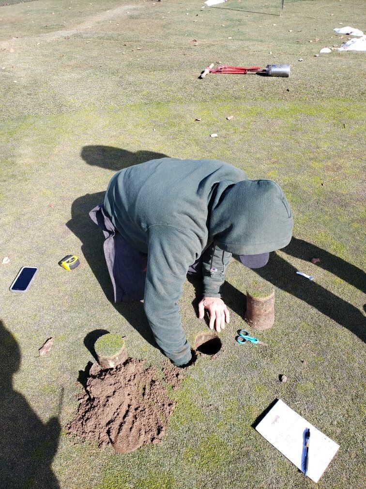 CooperTurf's tweet image. Practicing social distancing today while installing @spiio_official on a few greens. Looking to get better information on salinity and soil temperature for PGR timing. @DLatshawTurf