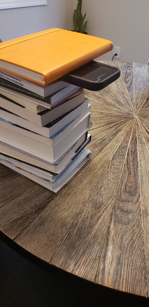 RWilliams_EDS's tweet image. #RandomTechTip - Improvise a tripod if you need to film overhead videos for Ss. Put paper/white board under it, work problems, model skills, &amp;amp; watch the magic happen. This works just fine until you can get your hands on tripod. #RemoteLearningInHenry  #InnovateEd #StayInTheRACE