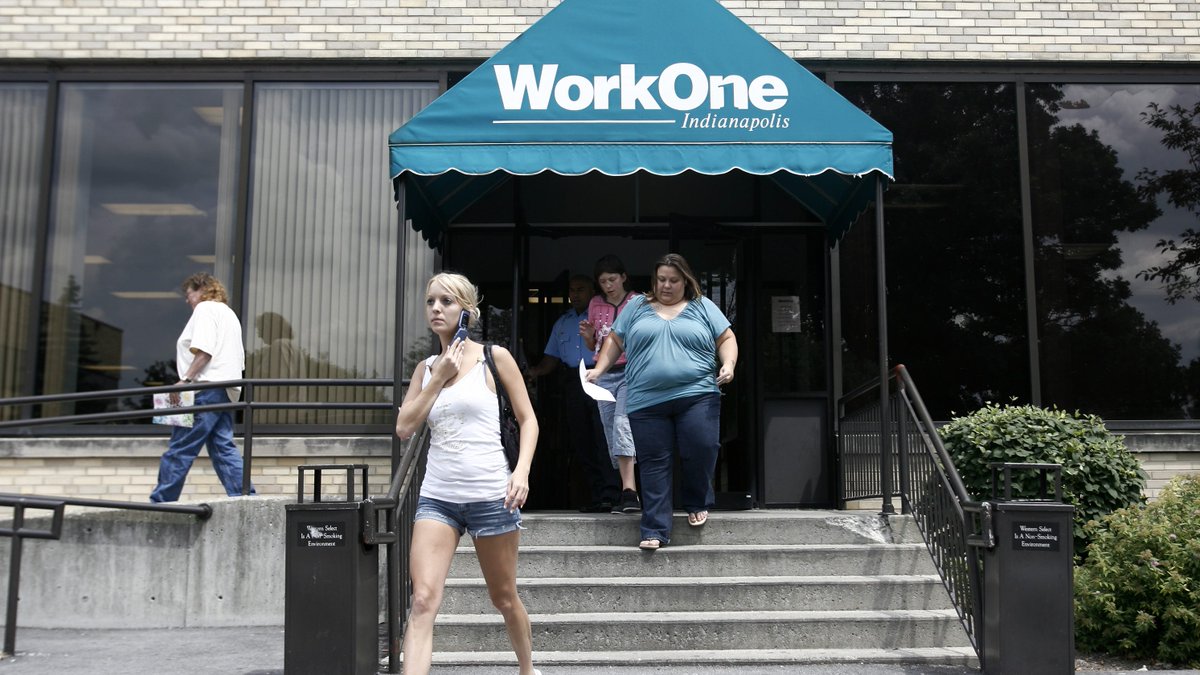 indystar's tweet image. How to file for unemployment in Indiana if your job is affected by coronavirus dlvr.it/RS0jBc