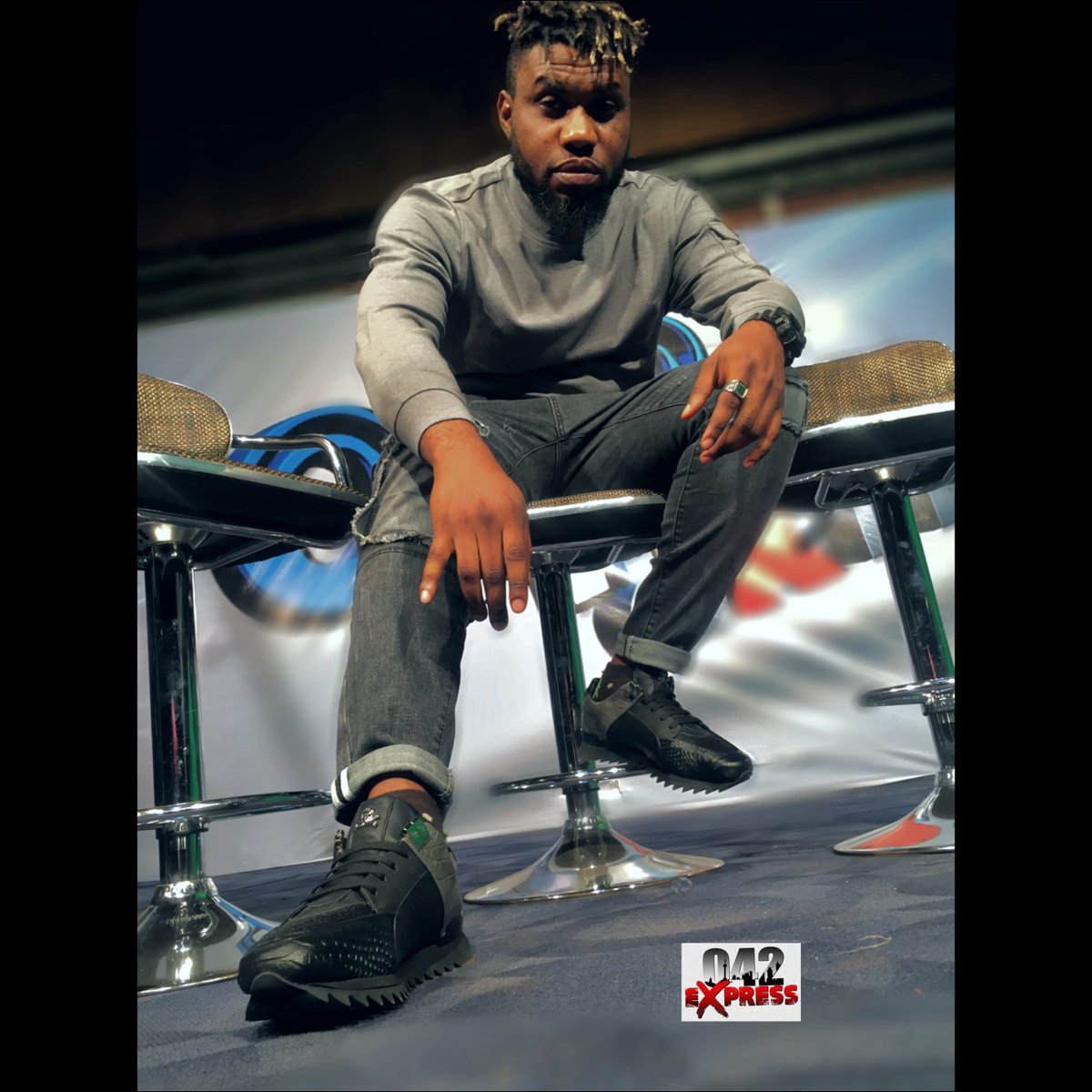 BlueMagic__Odii's tweet photo. #042express 
Monday - Saturday’s 
2 - 3pm 
#etvchannel50 #startimeschannel113 
Styled by the biggest fashion mall in Africa @donmaseratteclassic 
35A Ogui Road beside Ogui Police station Enugu 
#soundbanger #042express https://t.co/CUGxaobt7d