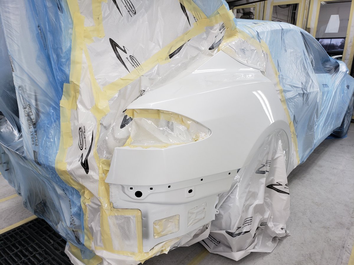 NorthStateCus's tweet image. Happy Monday Twitter! What's in your paint booth? #tesla #model3 #prepaint #postpaint #revo #infared #3stagepaint #northstatecustom #northstateautobahn #authorized #paintprofessionals #est1970