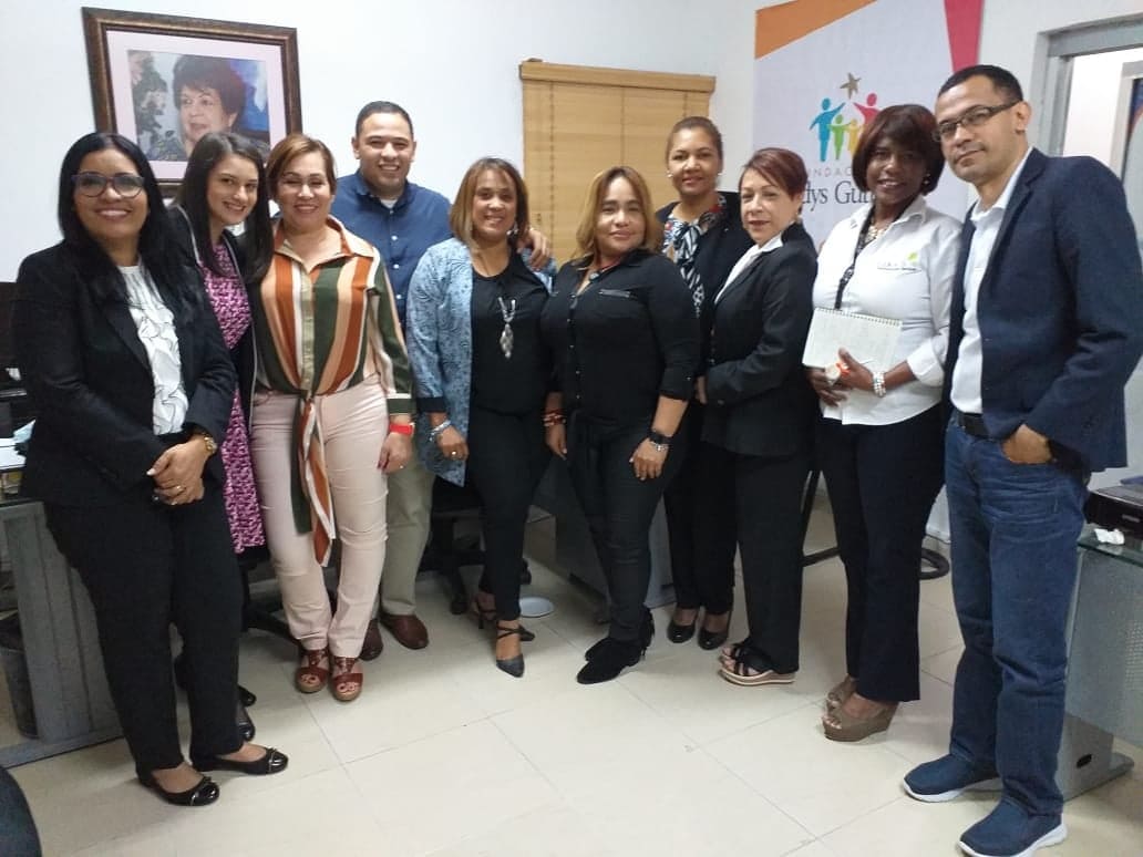 Agradecemos al equipo de <a href="/InfotepRD/">Instituto Nacional Formación Técnico Profesional</a> y al Ing. Gustavo A. Regalado Técnico Desarrollo de Estrategias para la Productividad por implementar Políticas de Calidad de Servicio al Cliente en las instalaciones de la 
<a href="/FundacionGladys/">Fundacion Gladys Gutierrez</a>