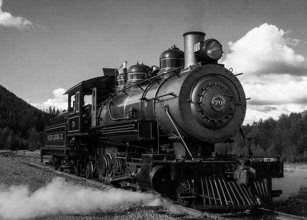 We ❤️ this great 📸 of <a href="/visitmrrr/">Mt Rainier Railroad</a> Locomotive No. 70, one of our star engines here in Elbe!