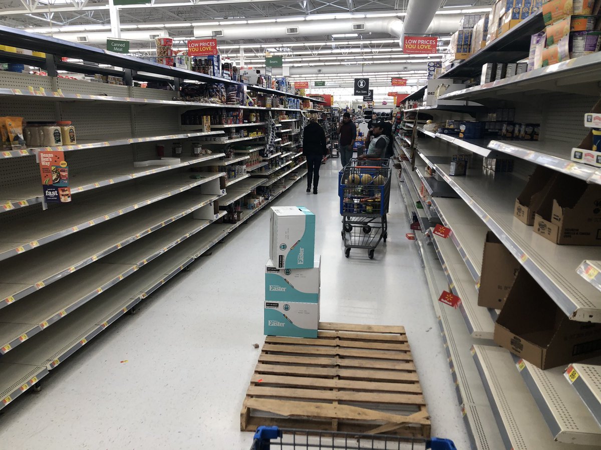 JohnRogers7News's tweet photo. Aisles are empty at this Chesterfield Wal-Mart. Folks are stocking up on meats 🥩 bread 🍞 rice 🍚 and pasta 🍝 in addition to toilet paper 🧻 https://t.co/e5SsfkYwBk