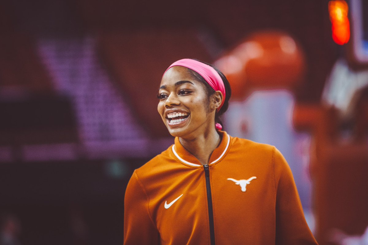charlicollier's tweet photo. Year 2 was a blessing. Looking forward to year 3...🤘🏽🧡 https://t.co/ggi7EPlMzv