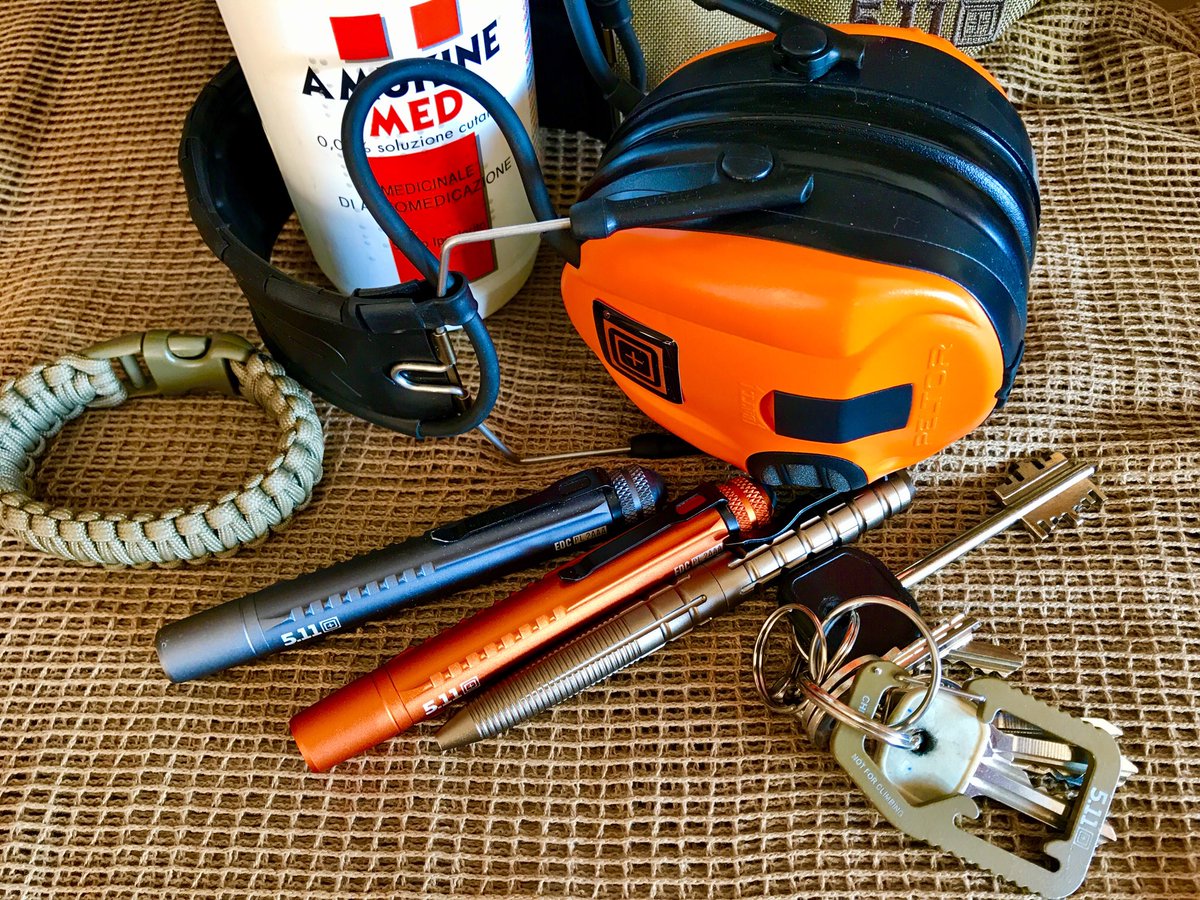 FivElevenIT's tweet photo. Captain’s log, stardate 10316.20
ITA lockdown day005 CoVid19era

Today pandemia Monday: I stay at home
Today hold on ITA lockdown
Today EDC: when we will use

#B511
#iam511
#WeAre511
#ABR
#AlwaysBeReady
#511Tactical
#511International
#covid19
#iorestoacasa
#distantimauniti
#LLAP https://t.co/CBckBcrePa