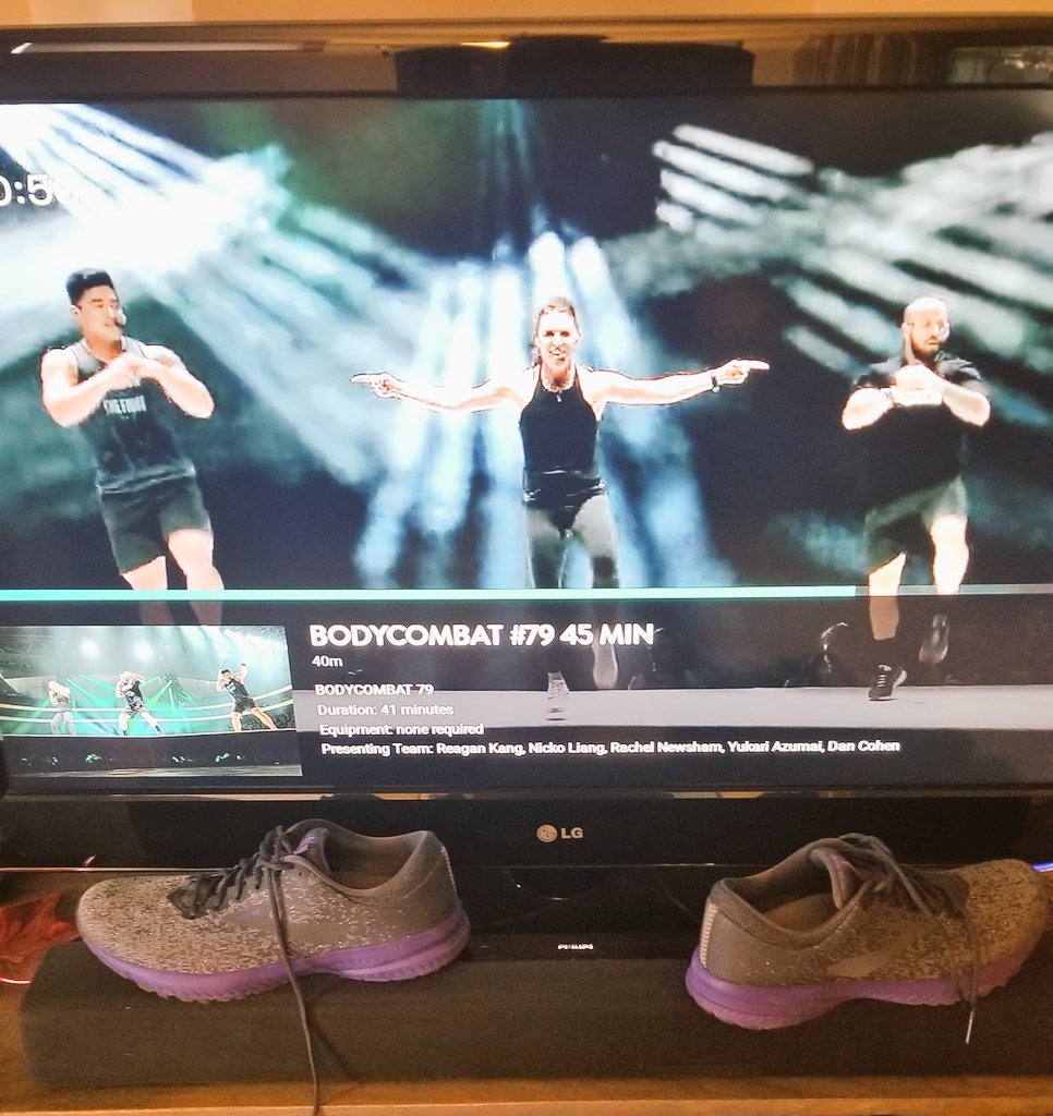 cj_ontheair's tweet photo. Gym is closed but that doesn't mean I'm not going to workout! @LesMills #BodyCombat79! #lesmillsondemand #homeworkout https://t.co/0yrxxrFrsP