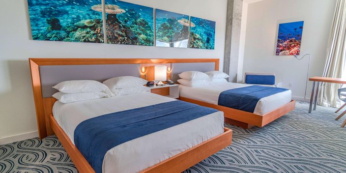 Did you know <a href="/WyndhamRewards/">Wyndham Rewards</a> members can stay twice &amp; earn a free night with <a href="/WyndhamHotels/">Wyndham Hotels & Resorts</a>' limited-time Make Your Break Sale? Book direct by 4/26 &amp; complete two qualifying stays by 5/21/20. Additional terms &amp; conditions apply: bit.ly/2Pju4ar #WyndhamRewards #hoteldeals