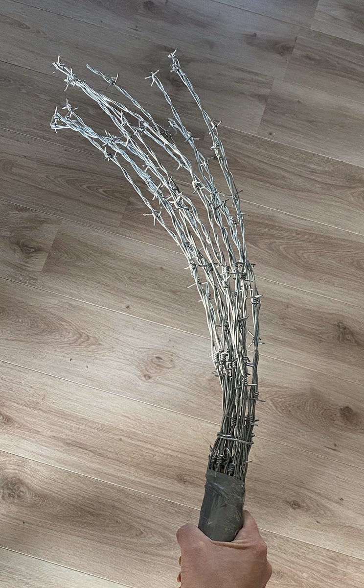 Nieuwe zweep gemaakt voor mij. Is echt een leuk dingetje😜