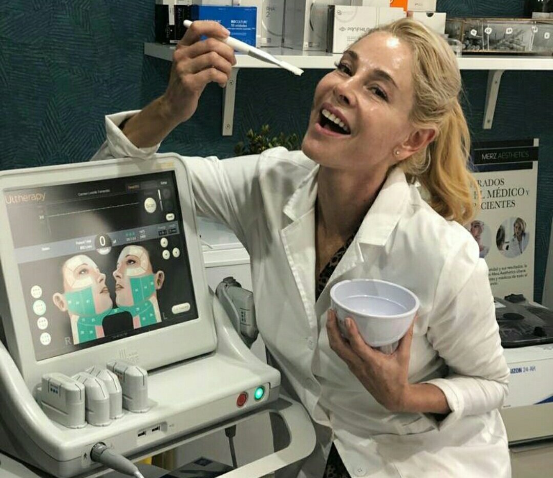 pfeifferct's tweet photo. te amo con principio y sin final;
  felices 55 y feliz toda tu vida;
      maría belén rueda garcia-porrero https://t.co/7fu0KphI8c