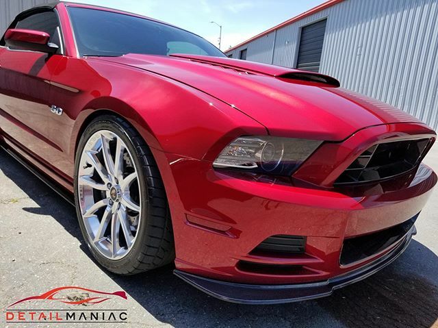 DetailManiac's tweet photo. This Mustang is coated in Feynlab Heal Lite! It has self healing abilities for extra forgiveness 💎 You still get all of the incredible features of a normal ceramic coating like extreme hydrophobicity, UV protection and high gloss! 
Give us a call to … https://t.co/Ct53U2ZCNU https://t.co/A745SFm5Wv