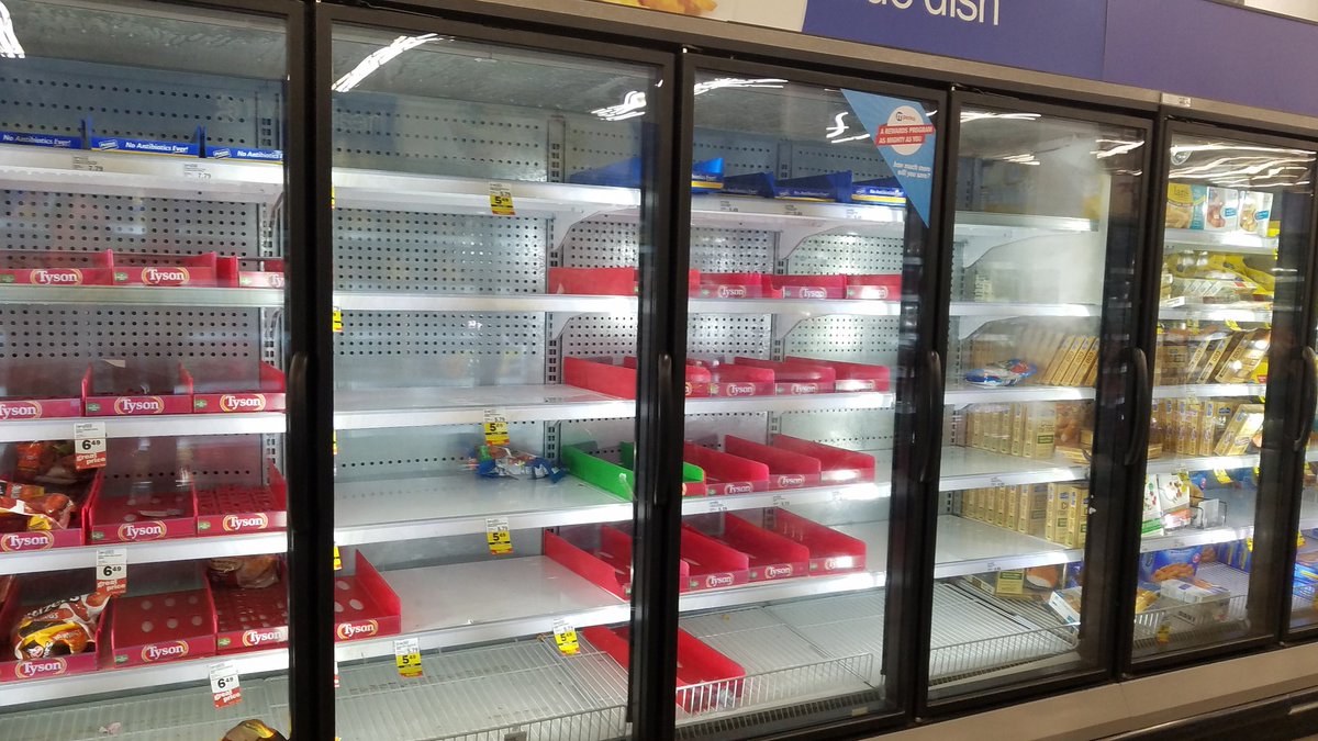 MegaMike_T's tweet photo. Went to the Grocery after work, hmmm, this sucks. https://t.co/Q4ZUTFU5cl