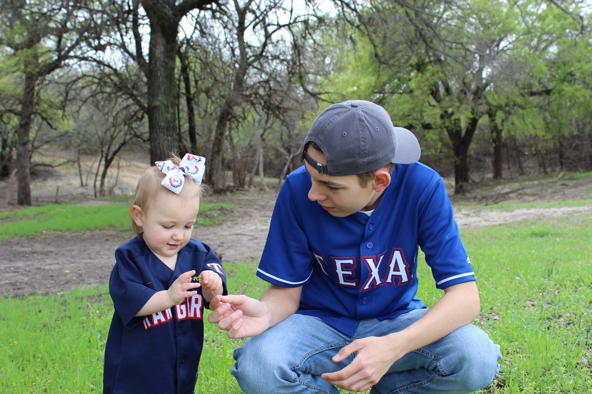 ashleybelislee's tweet image. posted this everywhere... but counting down to graduation if we ever get to that point... #seniormonday