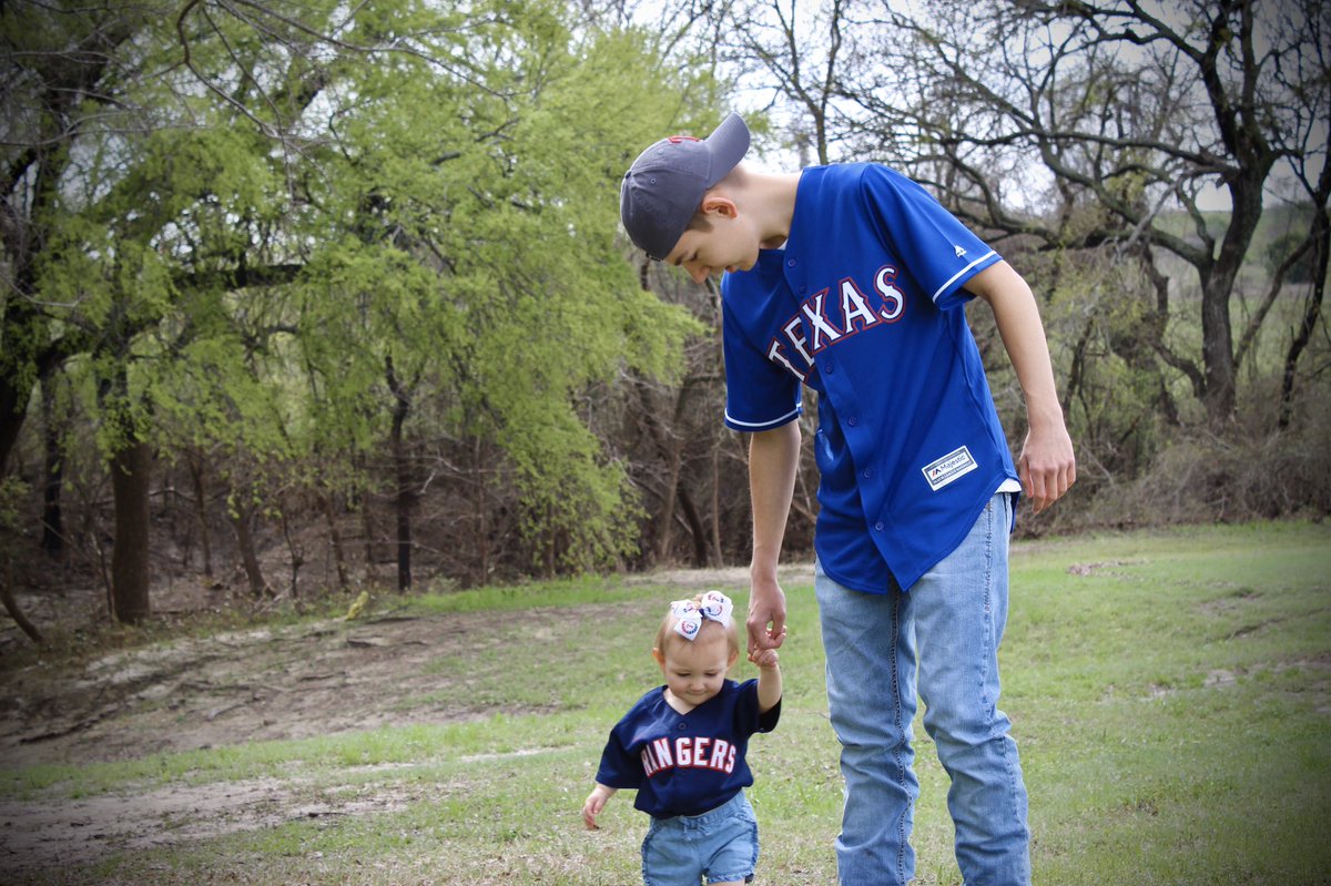 ashleybelislee's tweet image. posted this everywhere... but counting down to graduation if we ever get to that point... #seniormonday