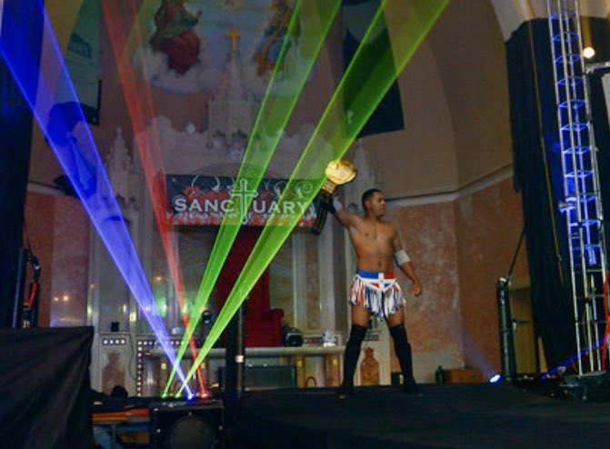 AngryWrestleVet's tweet image. @AEWonTNT @AEWonTNT @IAmJericho #ClosedSet #Studio #Heaven @SanctuaryPAtv