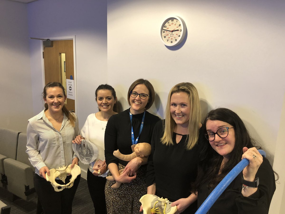 AmyParkes16's tweet photo. The amazing @WHphysioLTH physios joining @uclanphysio @UCLanMidwifery today for our immersive interprofessional teaching on all things pelvic health. So glad we managed to get this day in before transition to online. Thanks to these wonderful ladies 👏🏻🌟👏🏻 https://t.co/9A535OX1G6