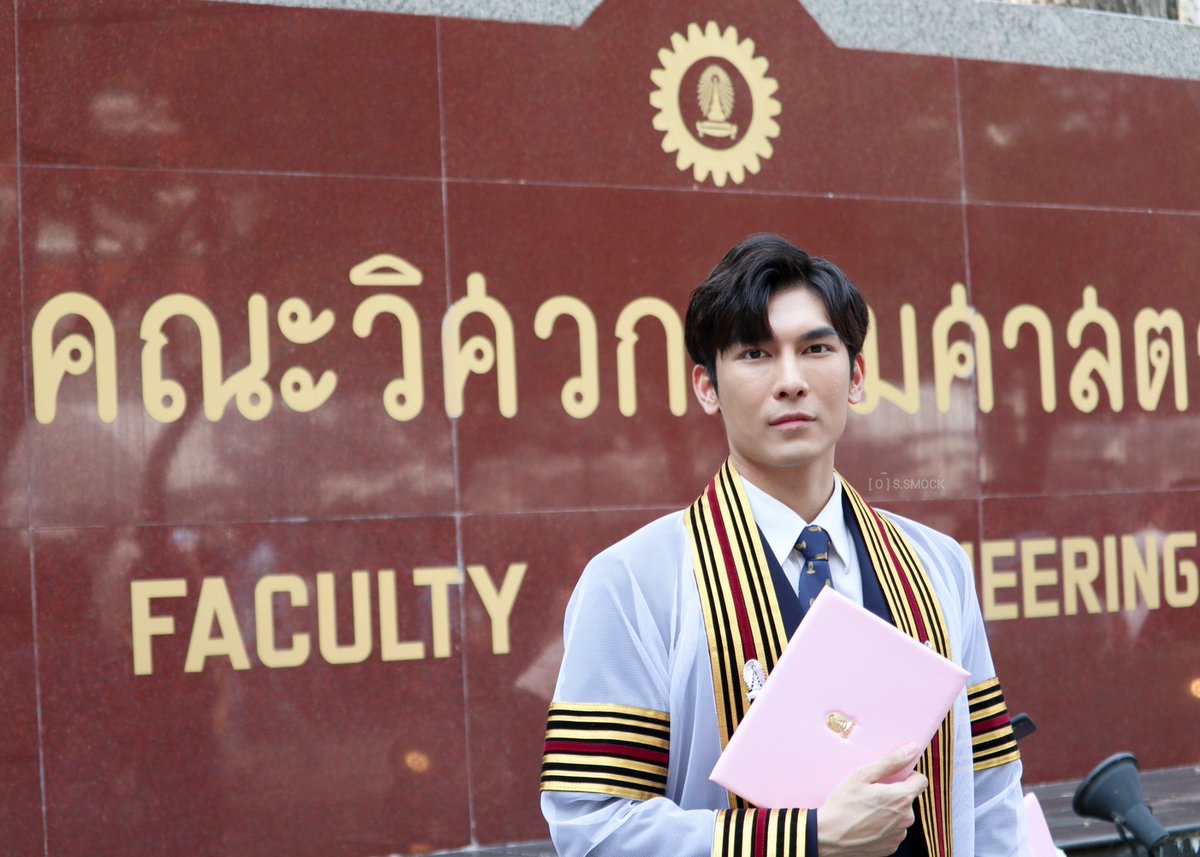 Mr. Suppasit Jongcheveevat, 2019 got his Master's Degree of Industrial Engineering from Chulalongkorn University. The question that he dislike "How old are you?" (he is 19 yo why ask again). Twitter is social media he will check every morning (nah)  #MewSuppasit  #mewlions (3)