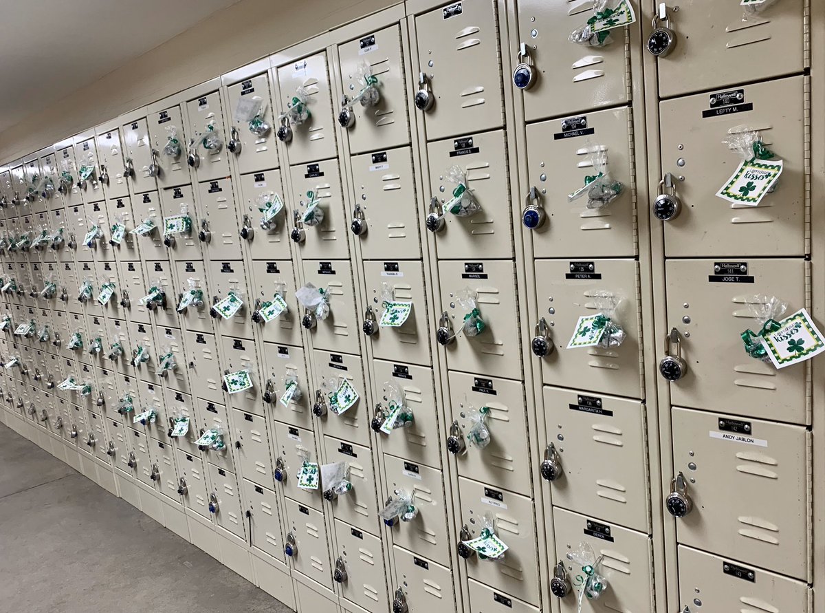 6203 spreading the Luck of the Irish for St. Patrick’s day 🍀