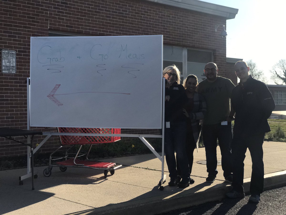 Handed out about 125 bagged lunches today at <a href="/HamiltonSDOL/">HamiltonPrincipal</a> with Principal Ludwig, Ms. Bernice and Mr. Jose. We huddled up quickly for the shot, and then maintained 6 ft. between us. #SocialDistancing #FlattenTheCurve <a href="/SDoLancaster/">School District of Lancaster</a>