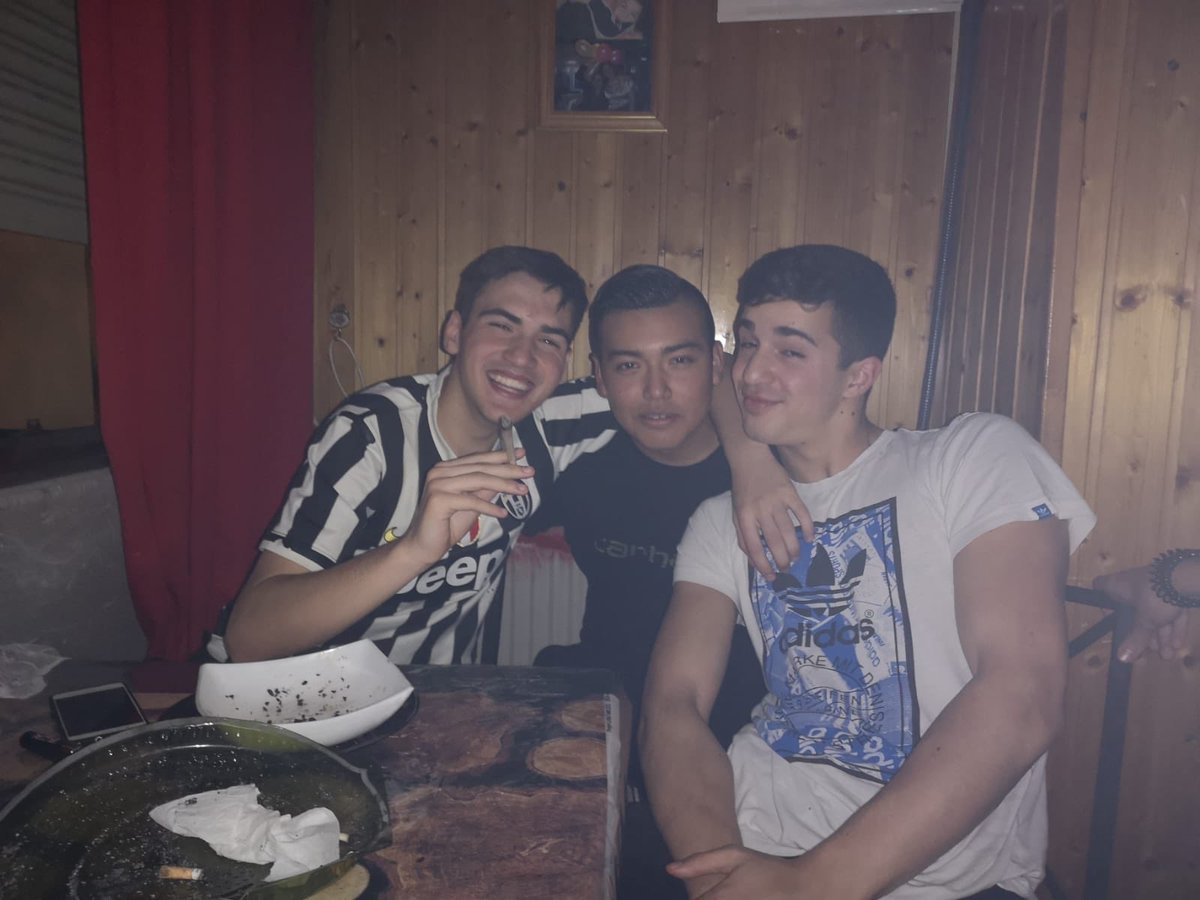 stefhanfl10's tweet photo. @Lcp_27 Si haces esta te coronas😂 https://t.co/bD2kV1ZFC3