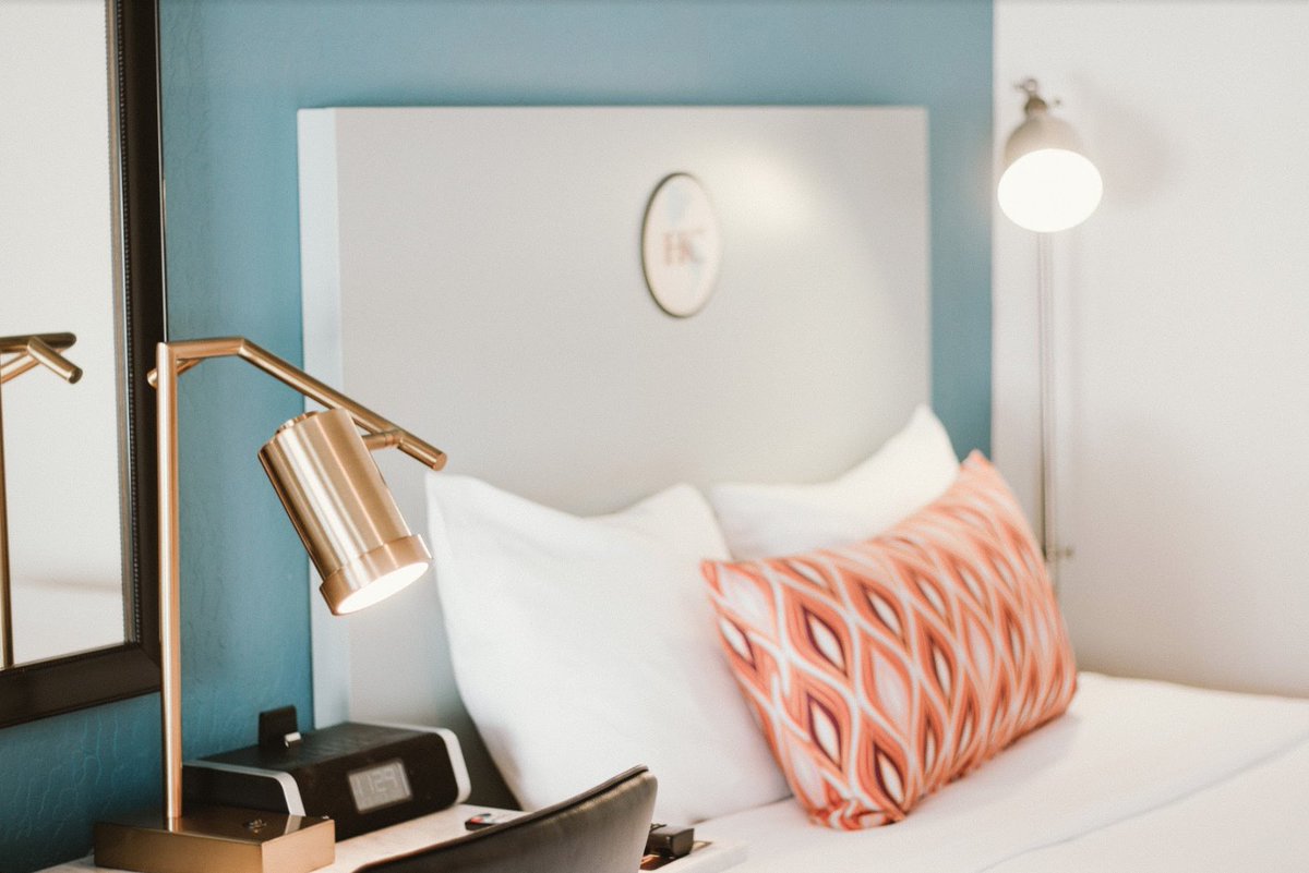 The best way to get through #Monday is dreaming about this level of comfort that awaits.