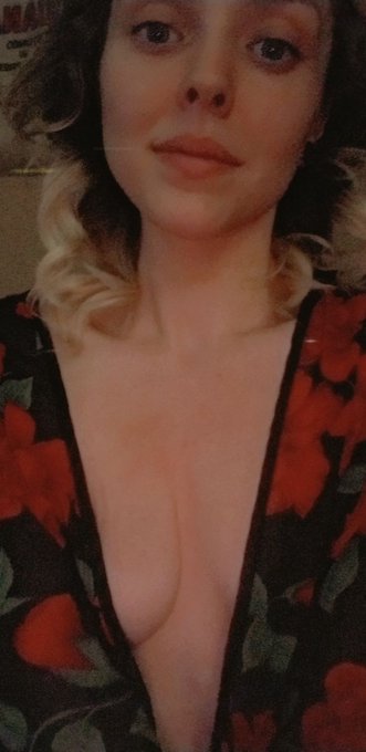 I just got clean, now let's get dirty? #sugarbaby #camgilrz #valentinavegas #naughty #sexwork #nsfw https://t<a href="/tag/sugarbaby"class="tags">#sugarbaby</a><a href="/tag/naughty"class="tags"><span>#naughty</span></a><a href="/tag/nsfw"class="tags"><span>#nsfw</span></a><a href="/tag/sexwork"class="tags"><span>#sexwork</span></a><a href="/tag/camgilrz"class="tags"><span>#camgilrz</span></a><a href="/tag/valentinav"class="tags"><span>#valentinav</span></a>