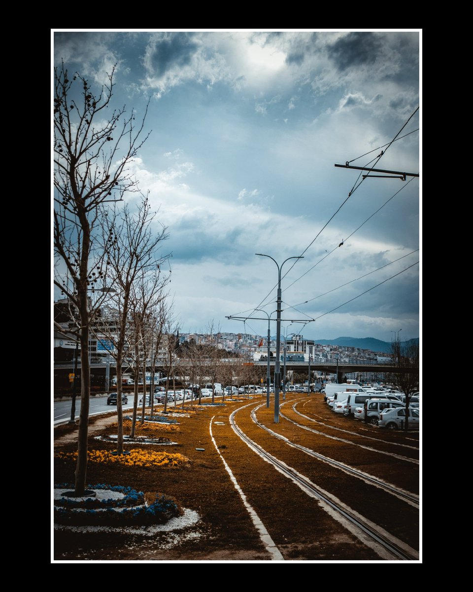 Fotoğraf bir başka aşk. 

#photography #photooftheday #photo #photographer  #cityphotography   #travel #art #picoftheday #konak #photoshoot #naturephotography  #canon #beautiful #izmir #travelphotography  #landscape  #fotografia #style