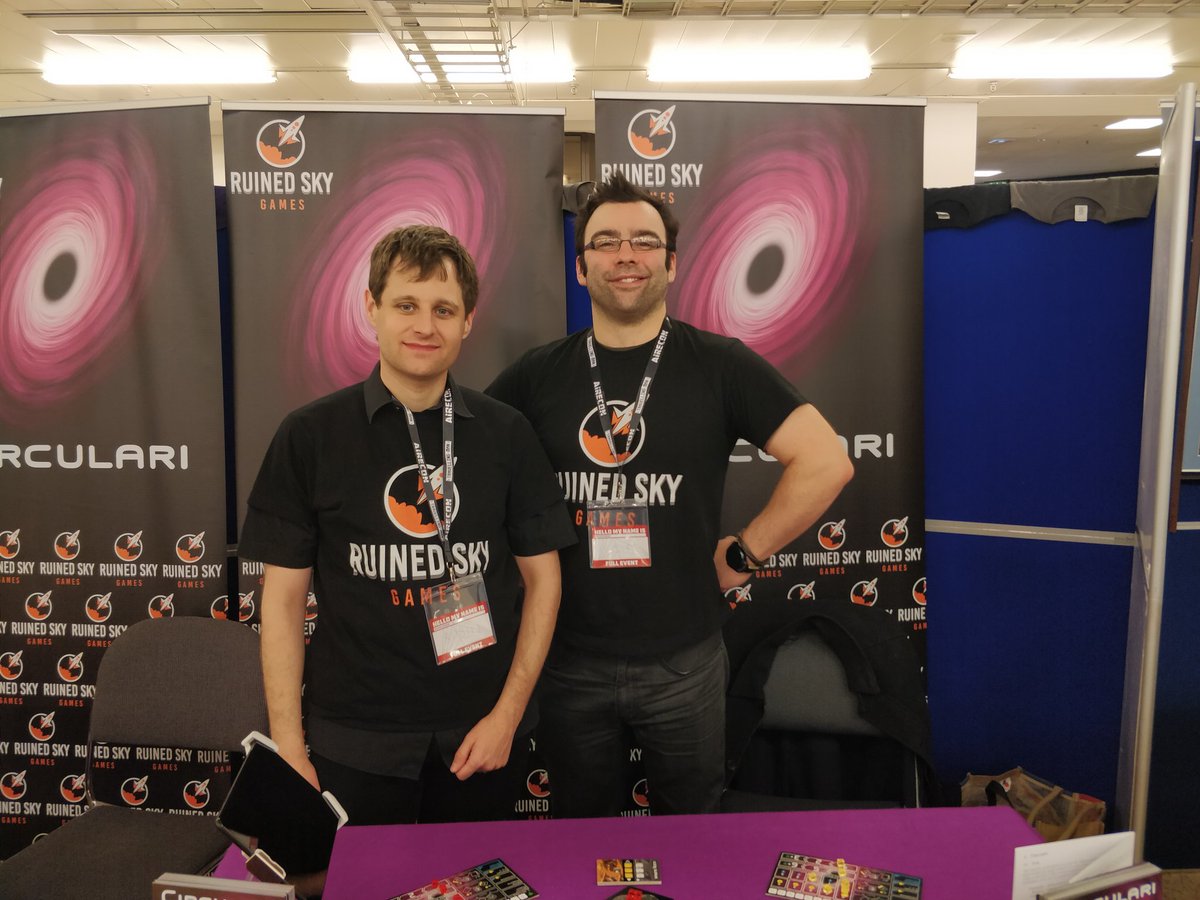 Ruined_Sky's tweet photo. Great time demoing #Circulari at @aireconuk this last weekend. Thanks to everyone who came to play a demo or have a look ๐๐.
Saw some great games on show from nearby @SuperBeeBg and @TwoRedSquares, plus titans of industry @stuffByBez and @WrenGames. Big thx to @Jamesgrimboden! https://t.co/LwkIFux3RG