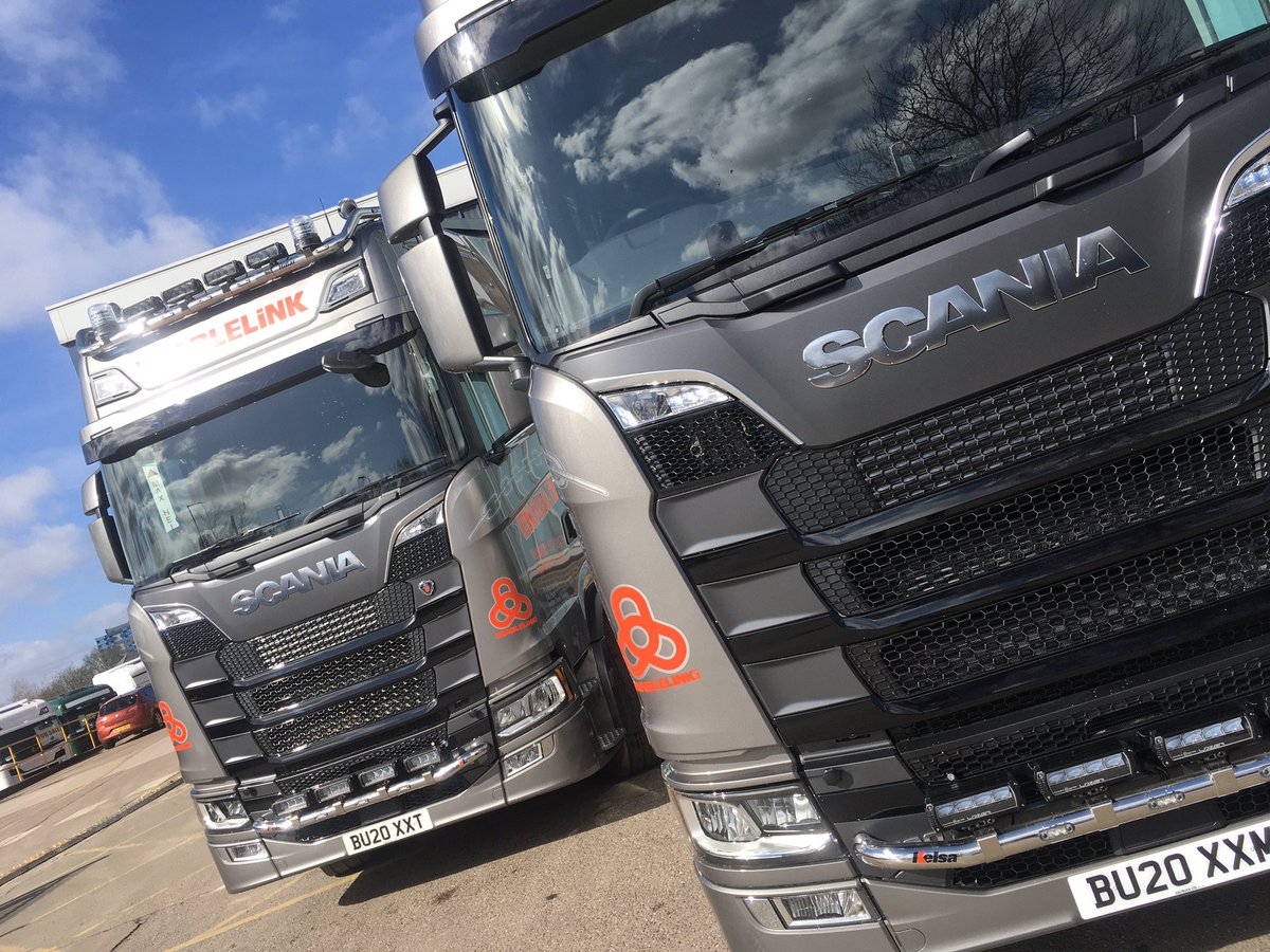 keltruck's tweet photo. A brace of new #Enablelink #V8 S730 #SuppliedByKeltruck.
#MTTransport #Coseley #Bilston #BlackCountry #WestMidlands #WestMids #WV14 ๐ด๓ ง๓ ข๓ ฅ๓ ฎ๓ ง๓ ฟ #ScaniaV8 #KingOfTheRoad #PrideOfTheFleet https://t.co/pzAz3NiHbT
๐ @TonyBiddlestone
Spec & order your new #Scania at https://t.co/1PS9MXnyNX https://t.co/QB2SUAaKxD