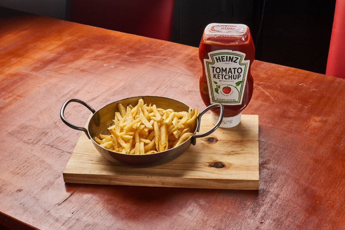 GanaCenas's tweet photo. GANA PAPAS A ELECCIÓN + NACHOS CON SALSA para VOS Y TUS AMIGOS para PARA MAÑANA MARTES 17
SEGUINOS Y DALE RT! https://t.co/ee00YXMfBb