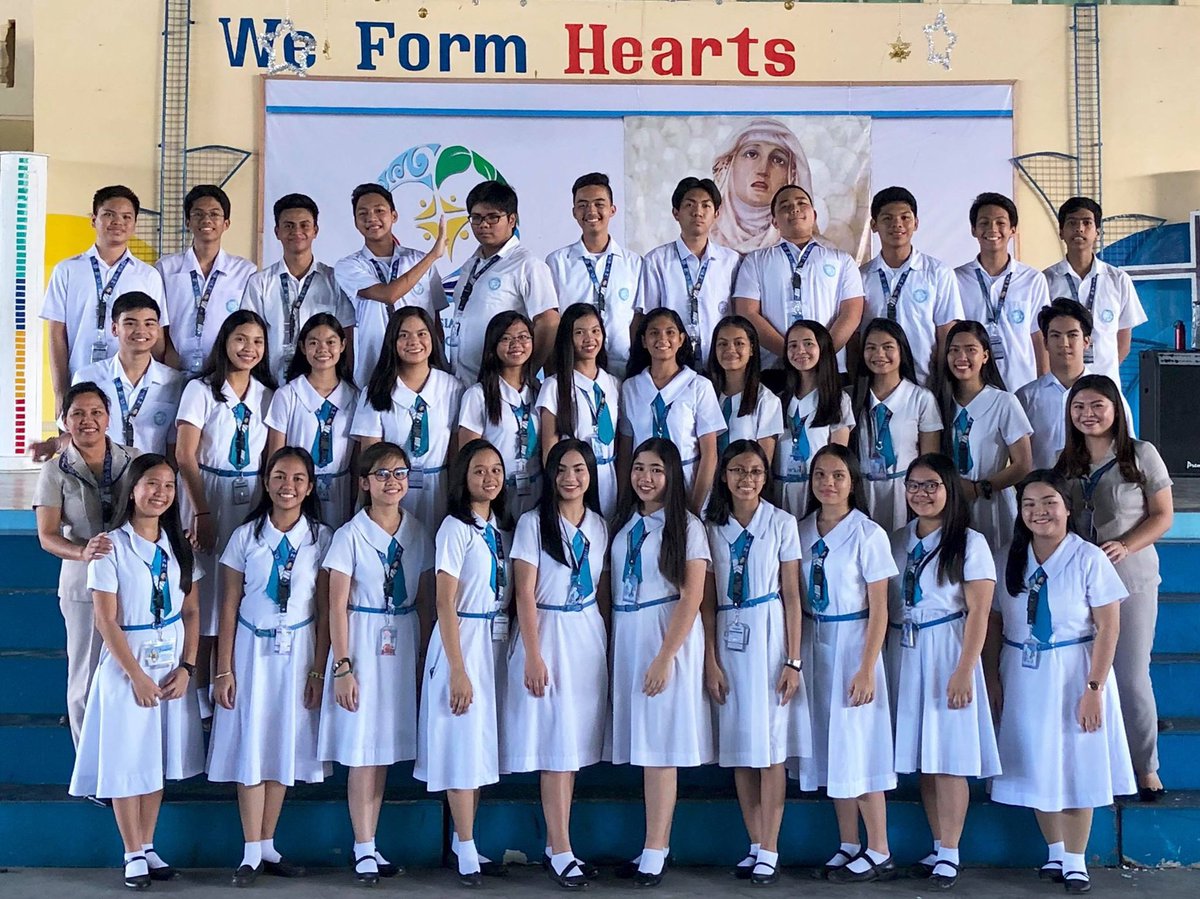 StJamesss1920's tweet photo. "HIGHSCHOOL. it changes people into the person they said they'd never become."
-Soverano https://t.co/V5bBiOTAcu