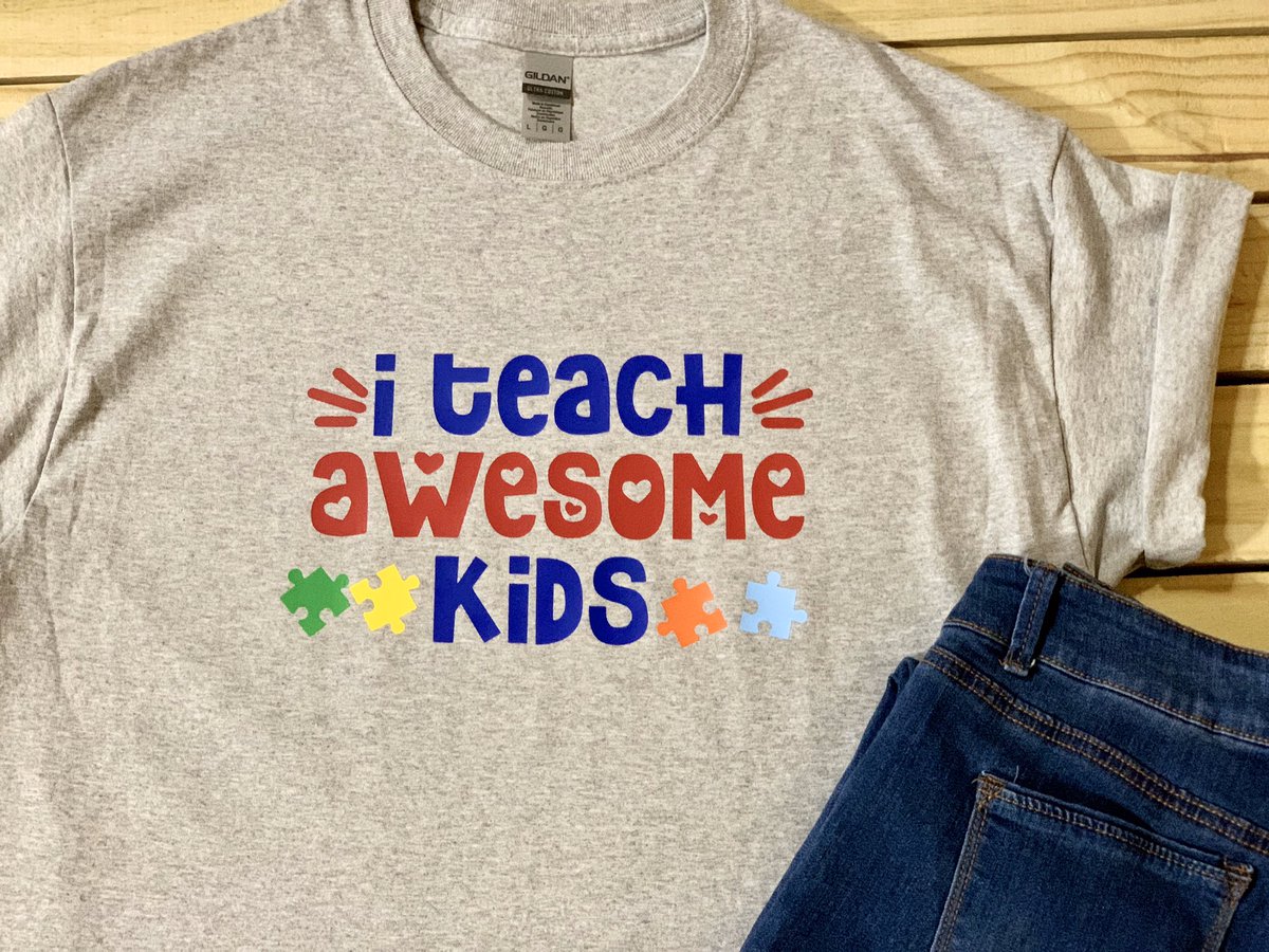 I Teach Awesome Kids #teachertee #customtshirts #autism #AutismAwareness #autismtee #stage4studio #stage4isjustanumber #abeggslife #handmade #etsy #etsyseller #etsyshop #autismpuzzle #austicpuzzletop