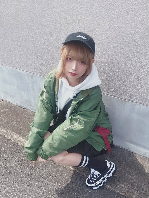 Twitterのコスプレ画像15