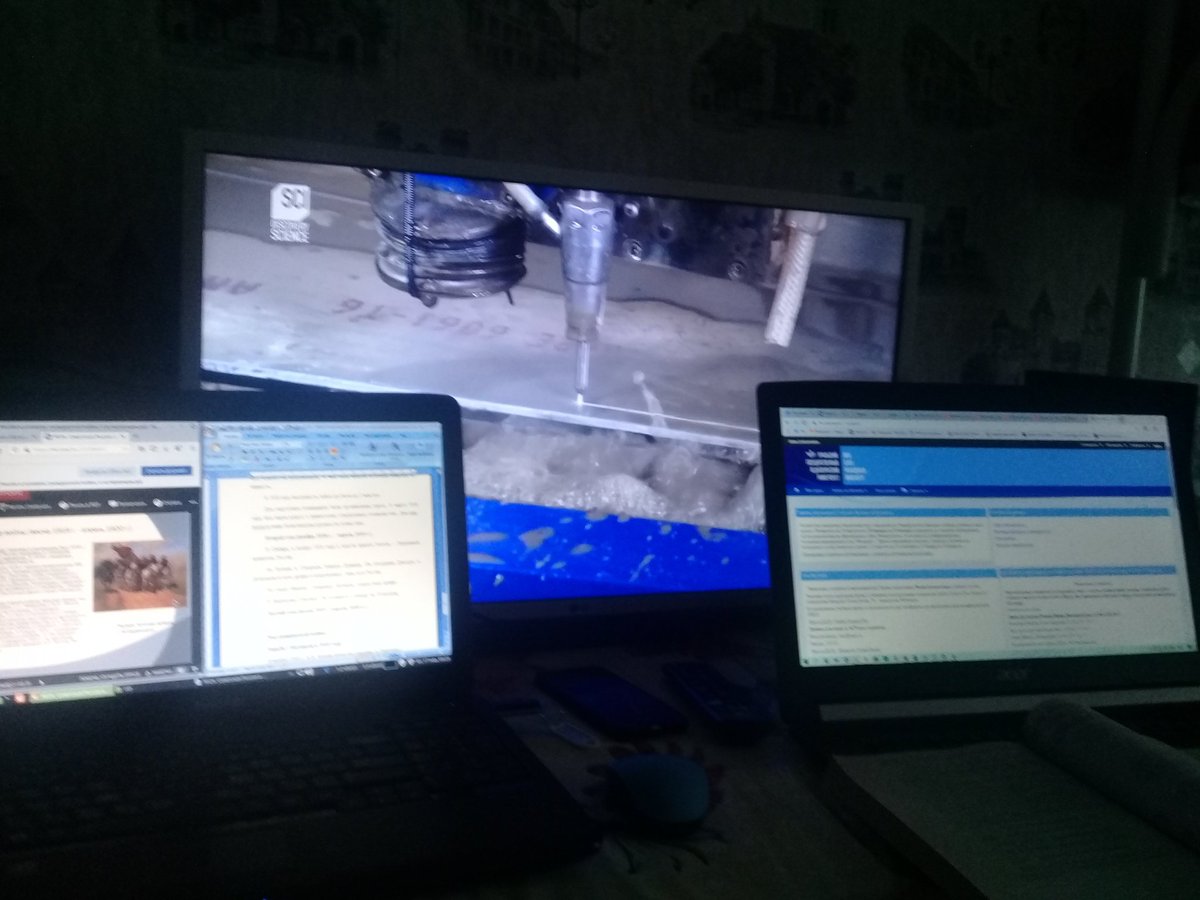 plotnikovva1998's tweet image. С началом нового учебного дня